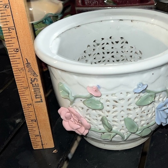 Vintage White Ceramic Large Planter Pink & Blue 3D Floral Design Orchid Planter - Picture 9 of 11